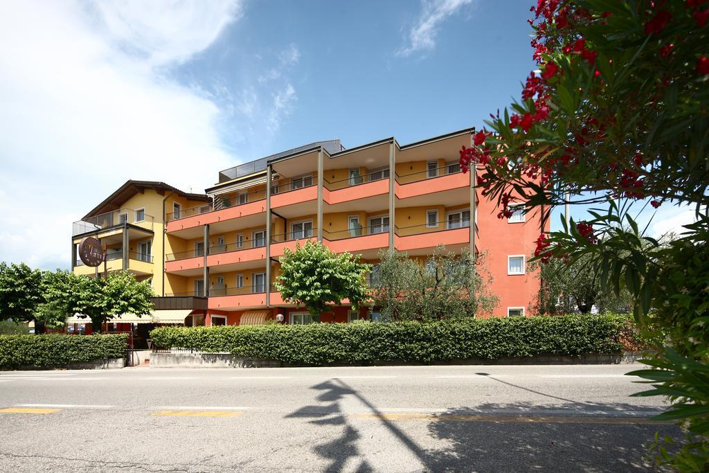 Hotel San Vito Bardolino Exterior photo
